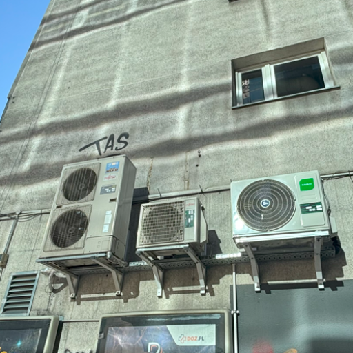 Монтаж кондиціонера Варшава (Польща) Монтаж кондиціонера Варшава (Польща)